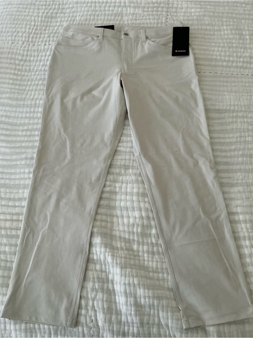 lululemon athletica Men's White Straight-Leg Chinos